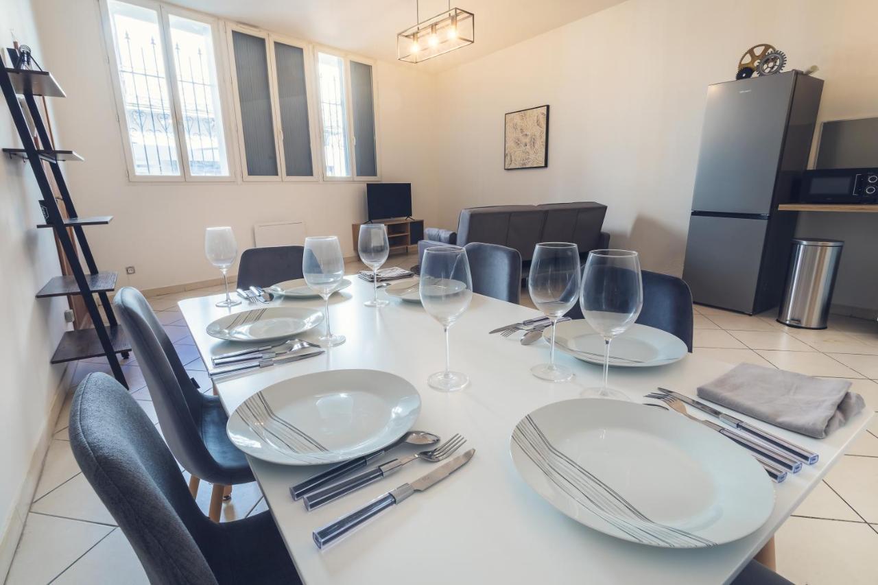 Appartement Tout Equipe Pour 6 Personnes A 15Min Des Plages Béziers Exterior foto