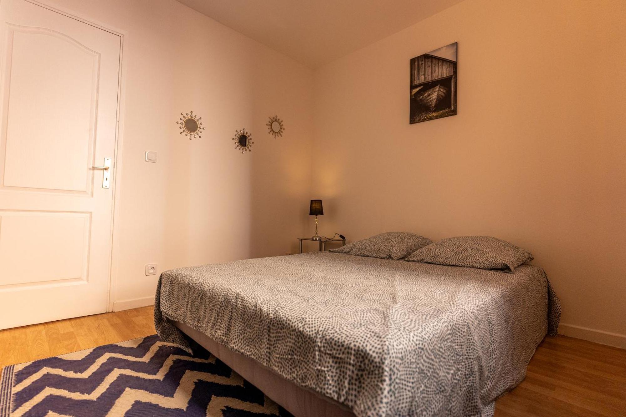Appartement Tout Equipe Pour 6 Personnes A 15Min Des Plages Béziers Exterior foto